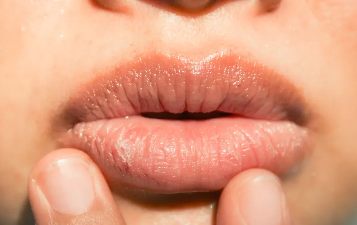 5 نصائح أساسية للحصول على شفاه مثالية بعد سن الـ 50