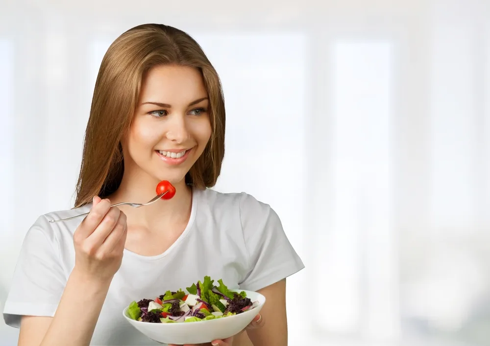 8 طرق لحرق السعرات الحرارية من دون ممارسة الرياضة