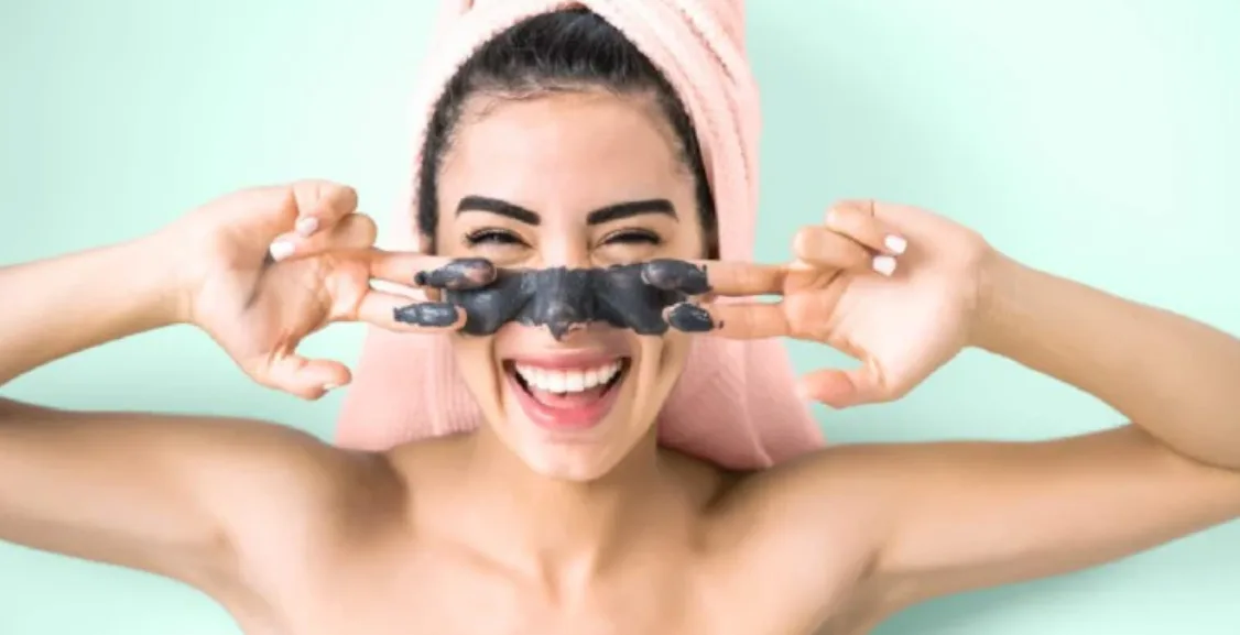 ماسك الفحم للوجه .. 5 ماركات مميزة لوجه مشرق وجذاب