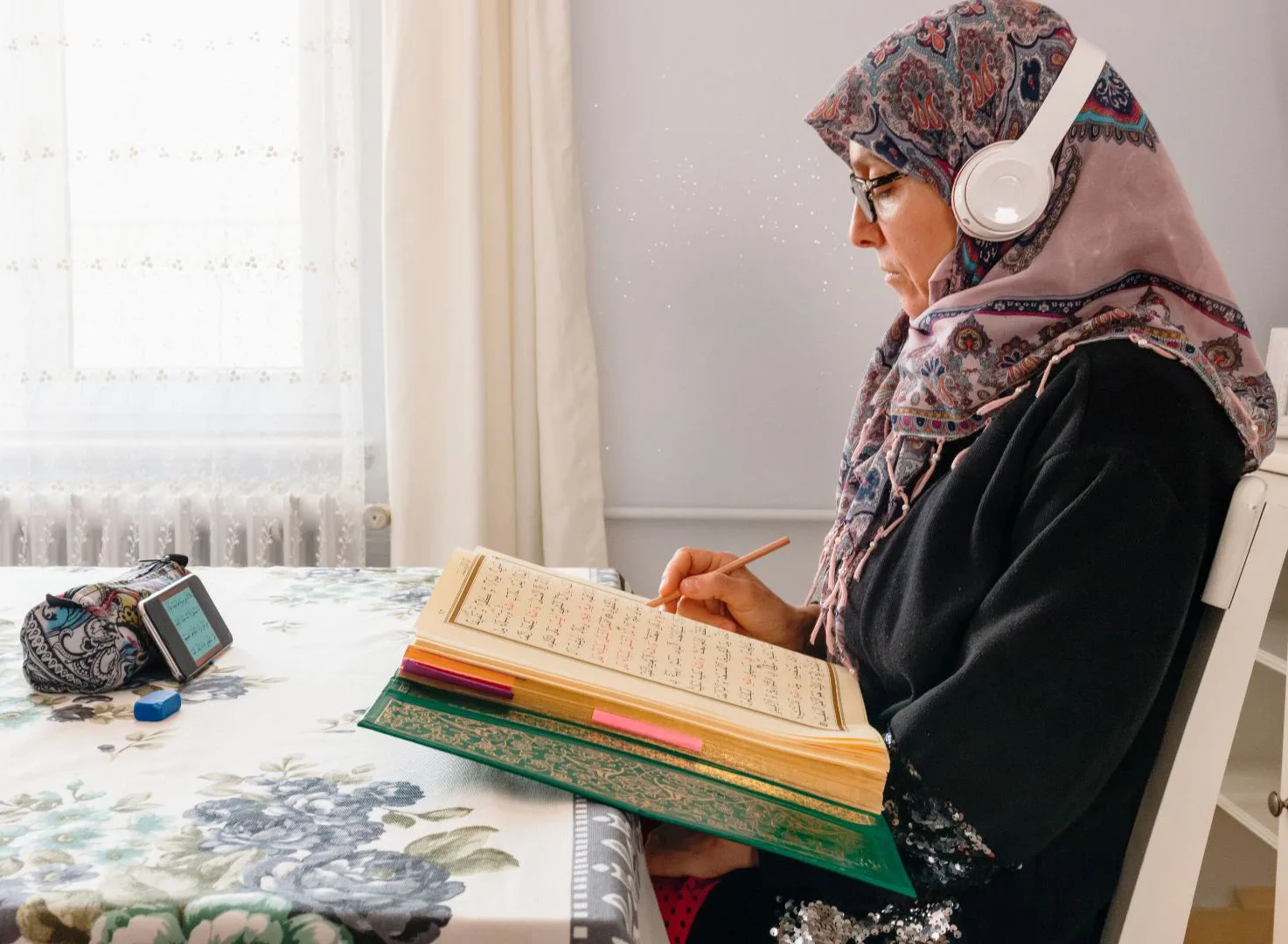 في شهر رمضان.. تعرفي على أبرز التطبيقات لحفظ القرآن الكريم