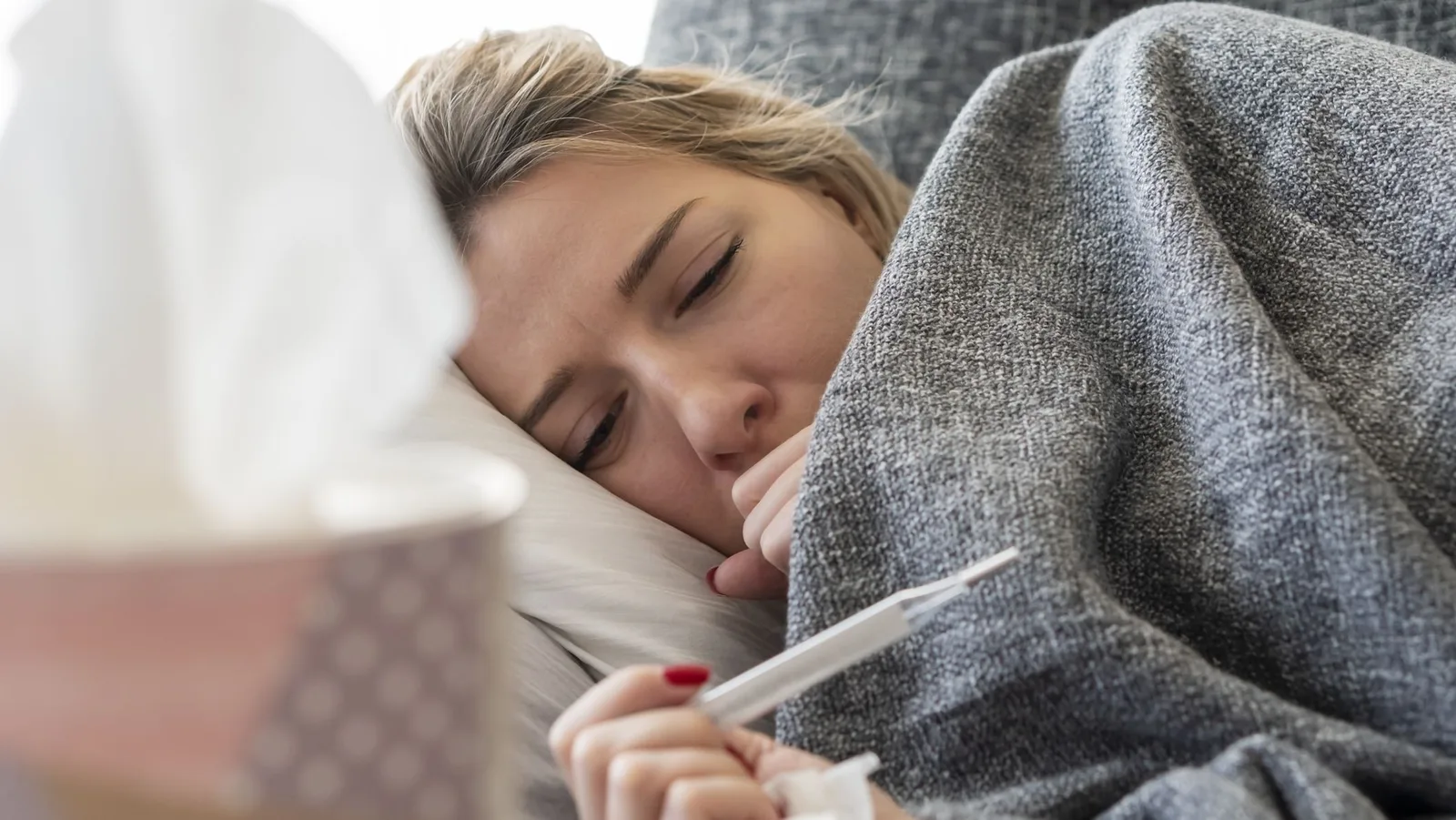 6 علاجات منزلية للتخلص من الحمى