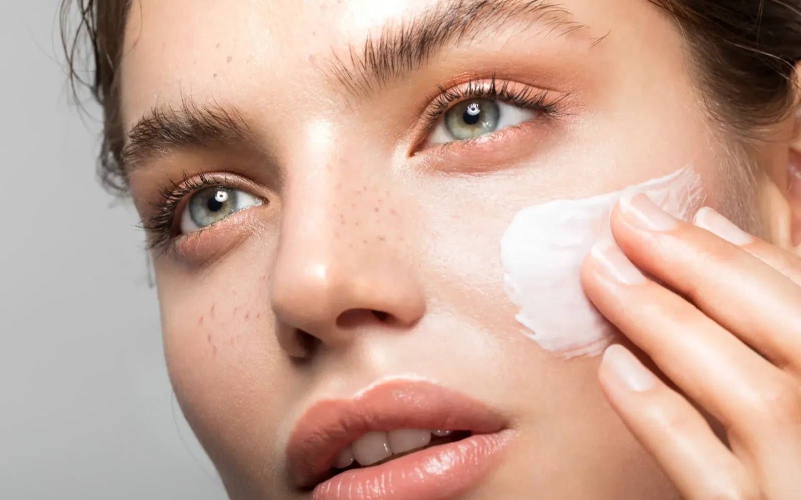 7 طرق للحصول على بشرة متوهجة بشكل طبيعي