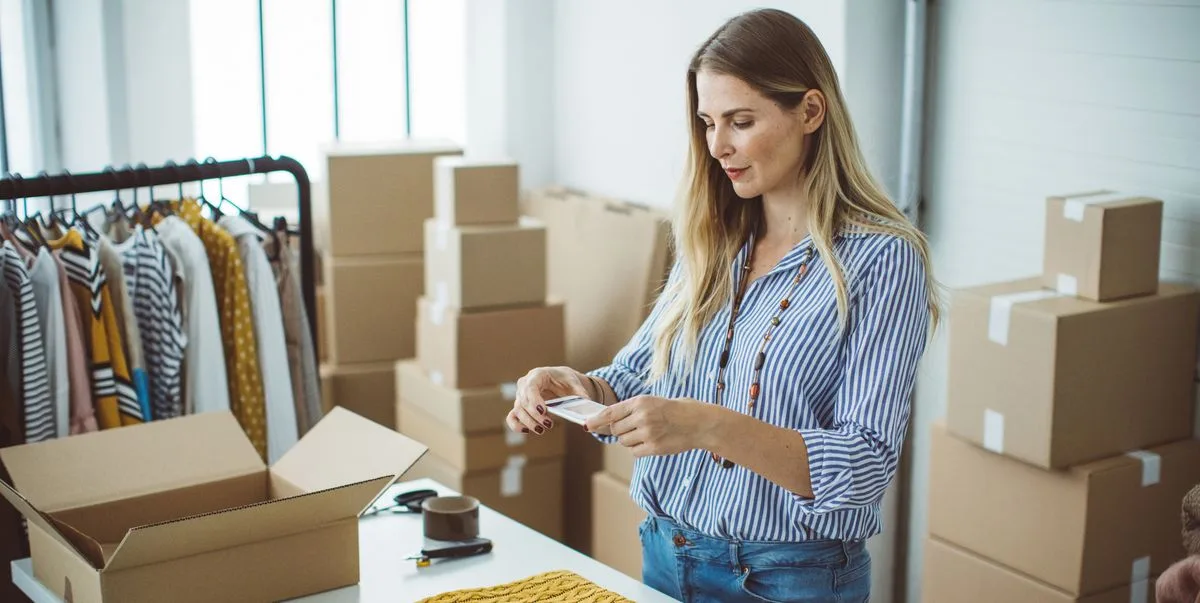 أفضل 5 مواقع بيع الملابس المستعملة على الإنترنت