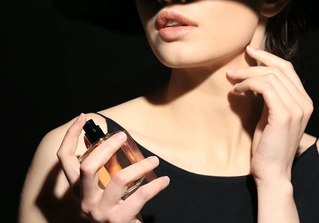 أغلى 10 عطور نسائية في التاريخ
