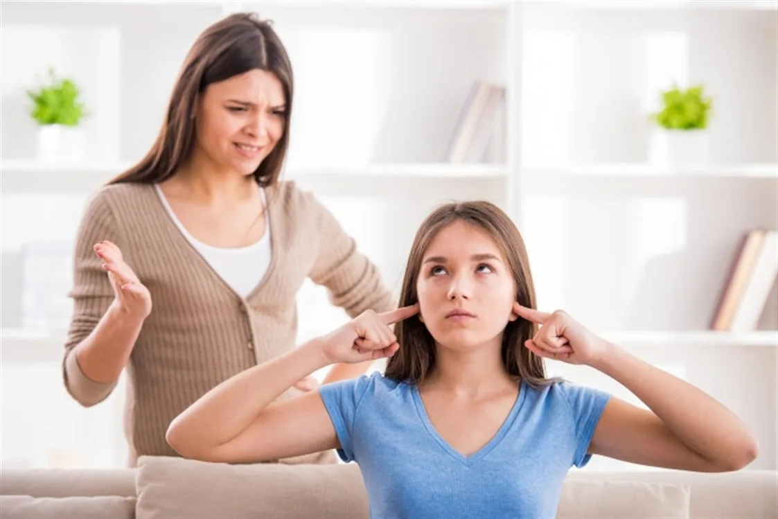 10 نصائح للتعامل مع الفتيات المراهقات