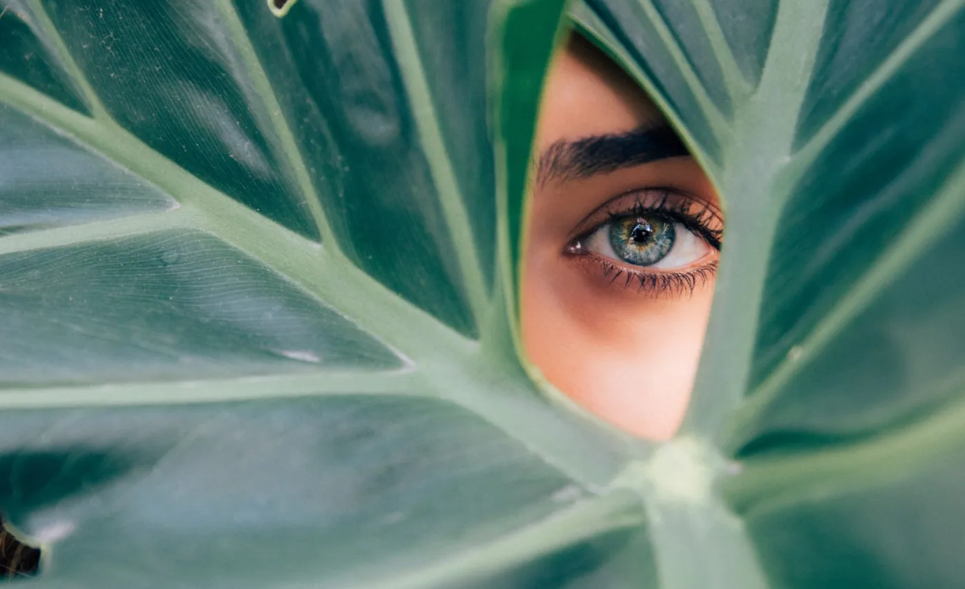 أفضل 5 أنواع من الماسكارا للنساء فوق سن الأربعين