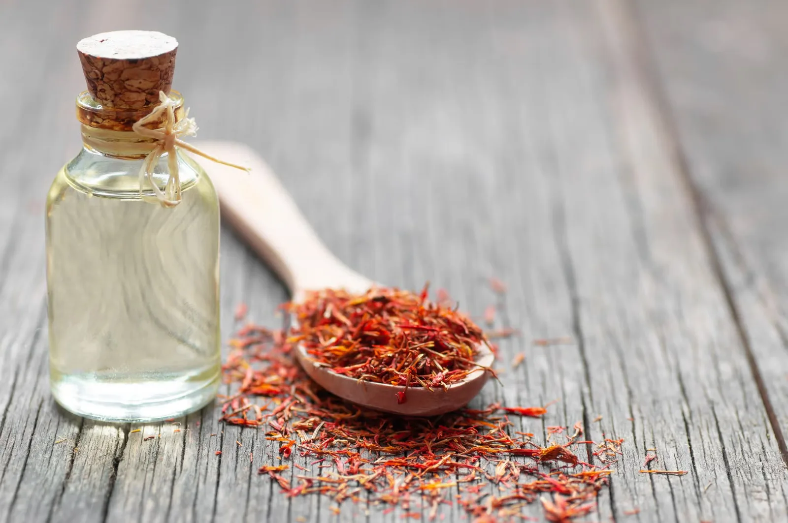6 فوائد صحية مذهلة لزيت الزعفران