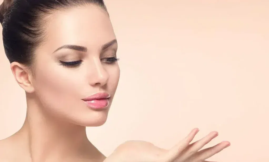 اشهر 10 خبيرات تجميل في العالم