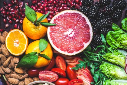 دليل السعرات الحرارية والكربوهيدرات في الفواكه