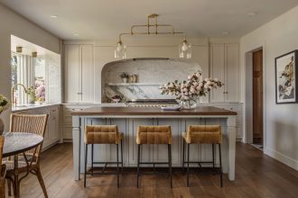 تصاميم منازل ذكية 2026: أحدث تقنيات Smart Home في الإمارات والسعودية